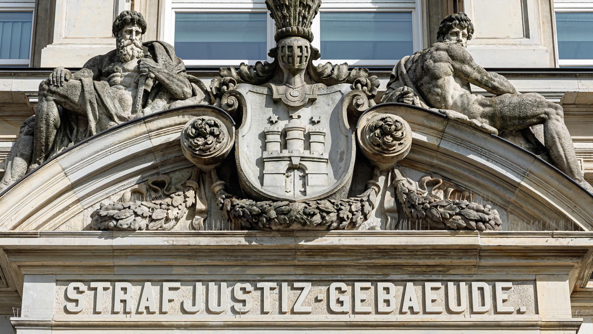 Kind in Hamburg bei illegalem Autorennen getötet: Mehrjährige Haftstrafen