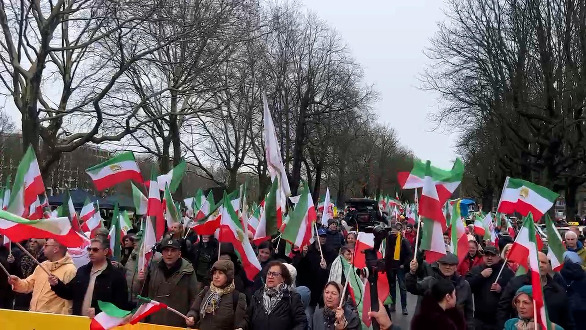Hamburg: Iran-Demo gegen Mullah-Regime