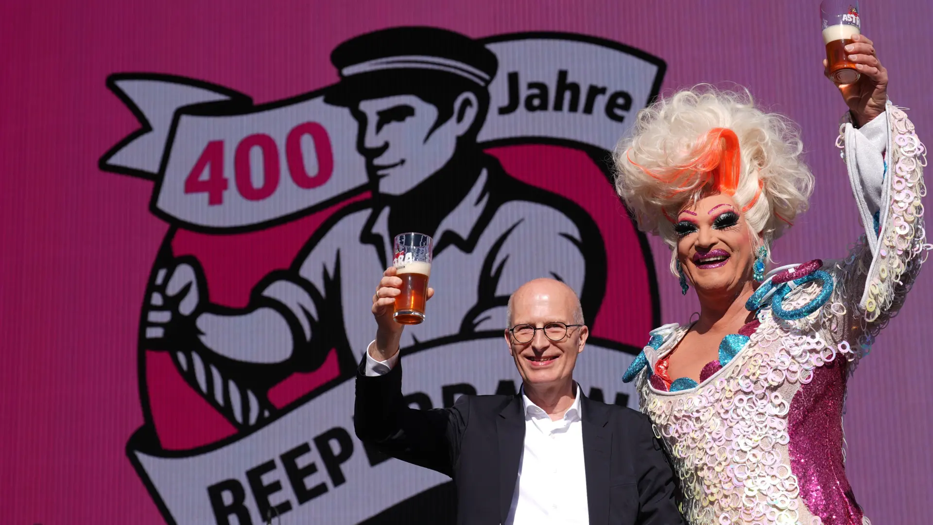 400 Jahre Reeperbahn: Auftakt mit Show auf dem Kiez