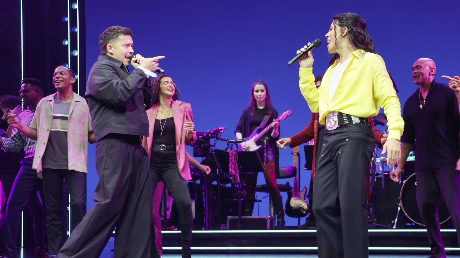 Nico Santos sorgt für Überraschung auf der "King of Pop"-Musicalbühne