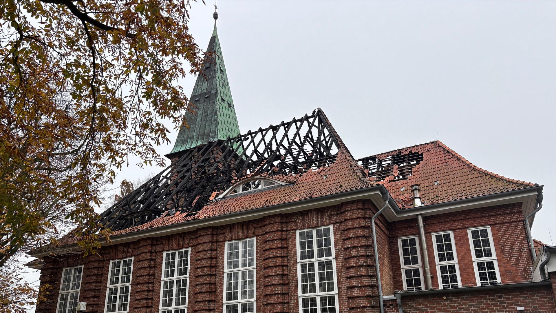 Brunsbüttel: Einsturzgefahr nach Brand in Pauluskirche