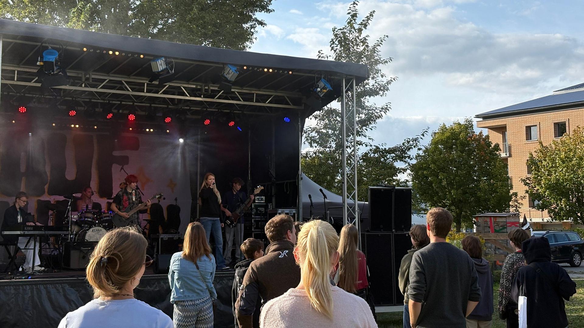 Ein Festival von Jugendlichen für Jugendliche Ein Festival von Jugendlichen für Jugendliche