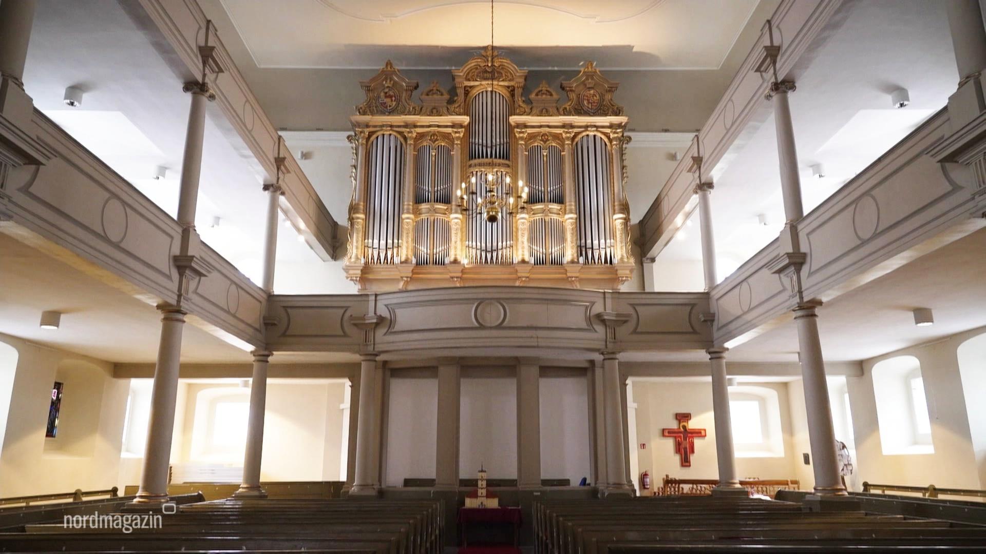 Orgel der Stadtkirche in Neustrelitz wird saniert