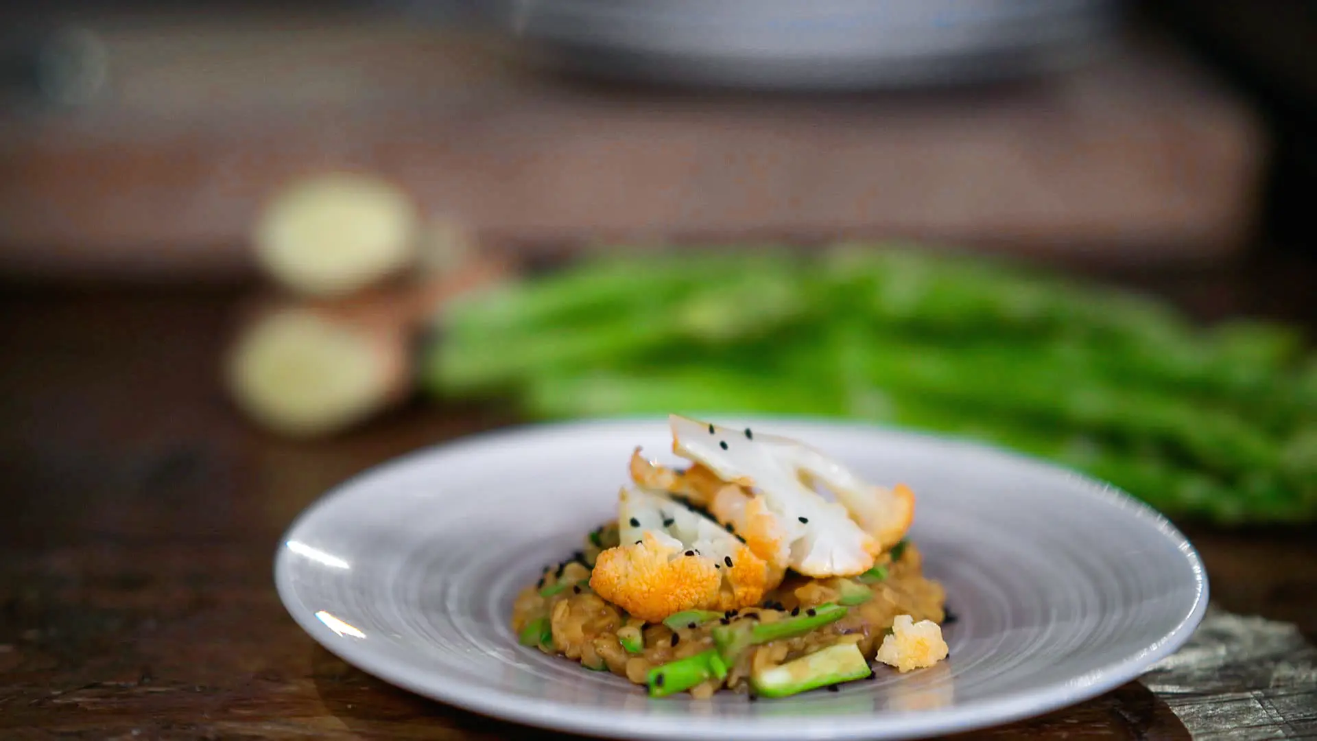 Linsencurry mit Ofen-Blumenkohl | ndr.de Linsencurry mit Ofen-Blumenkohl | ndr.de