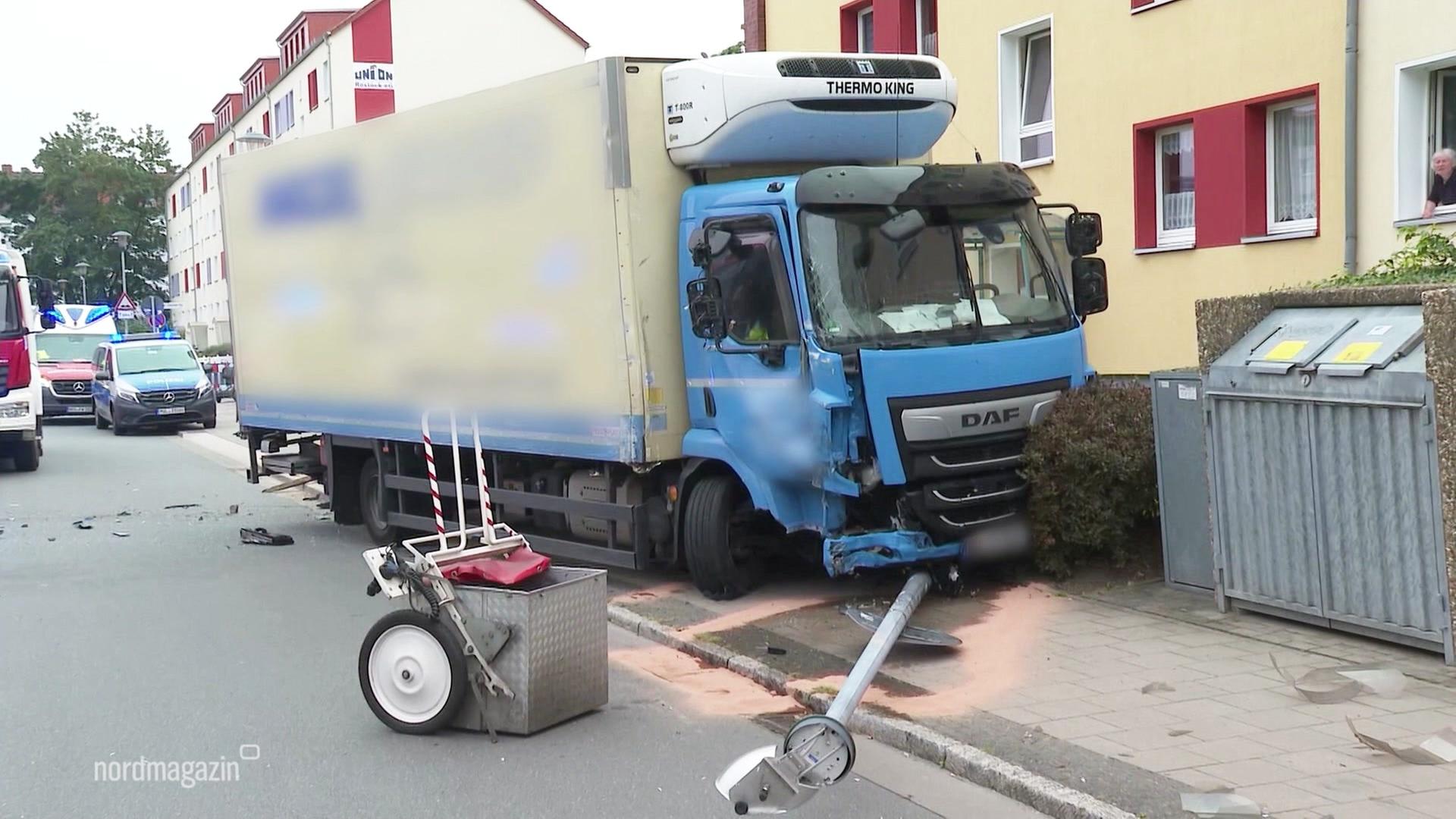 Rostock-Reutershagen: Lkw rast über Marktplatz
