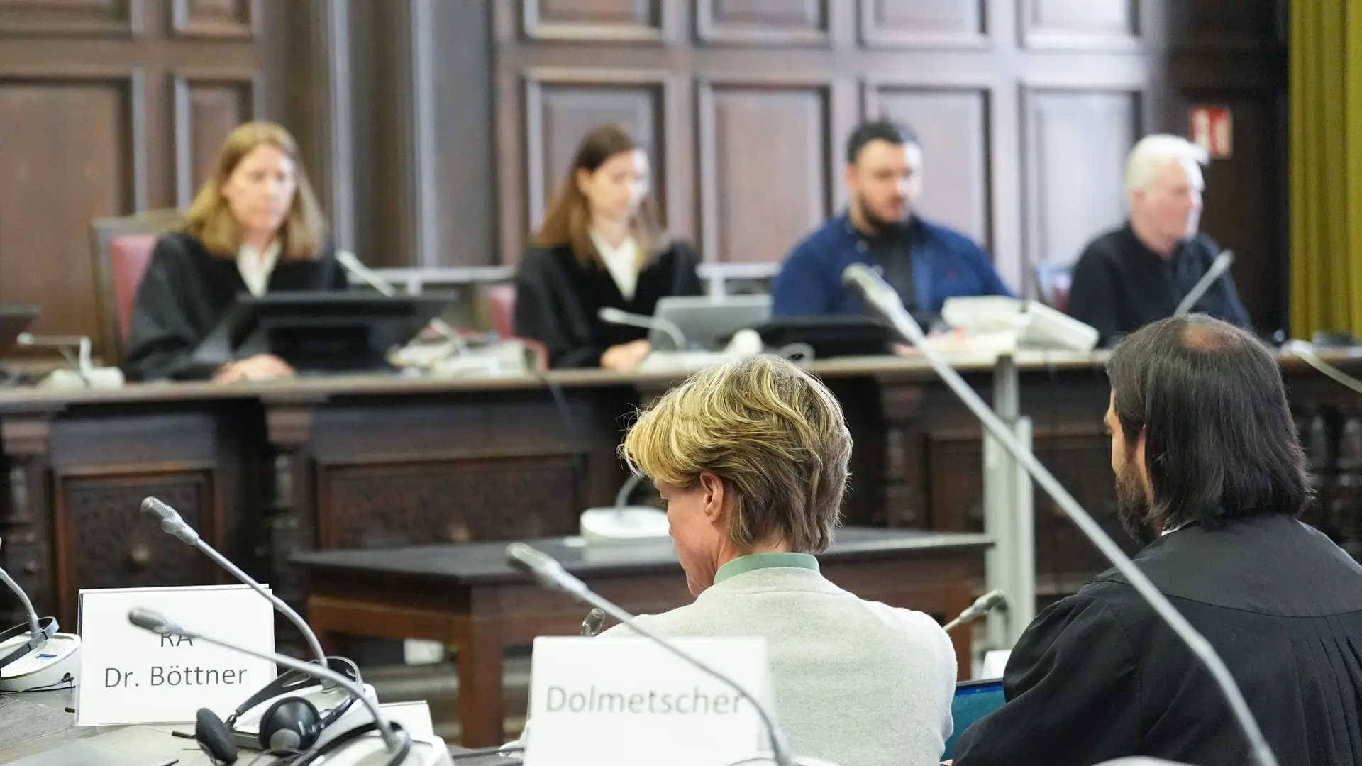 Block Prozess Anwalt Wirft Richterin Unaufmerksamkeit Vor Ndr de block-prozess-anwalt-wirft-richterin-unaufmerksamkeit-vor-ndr-de
