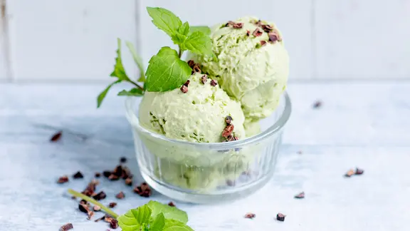 Eine Portion Avocado-Eis.