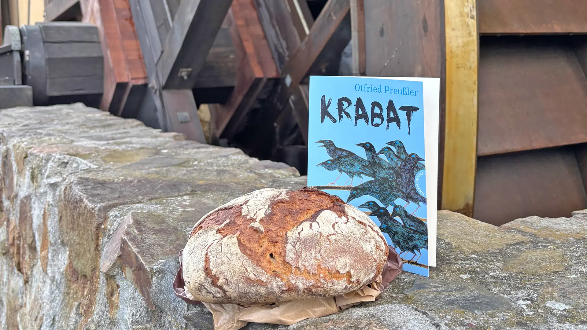eat.READ.sleep.: (162) Krabat-Brot und Buchladenliebe