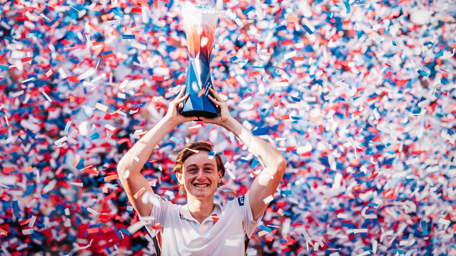 Qualifikant Buse gewinnt Tennisturnier am Rothenbaum