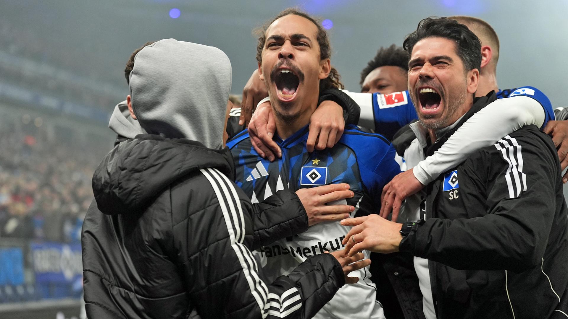 Poulsen Derbyheld! HSV gewinnt wilden Schlagabtausch gegen Werder Bremen