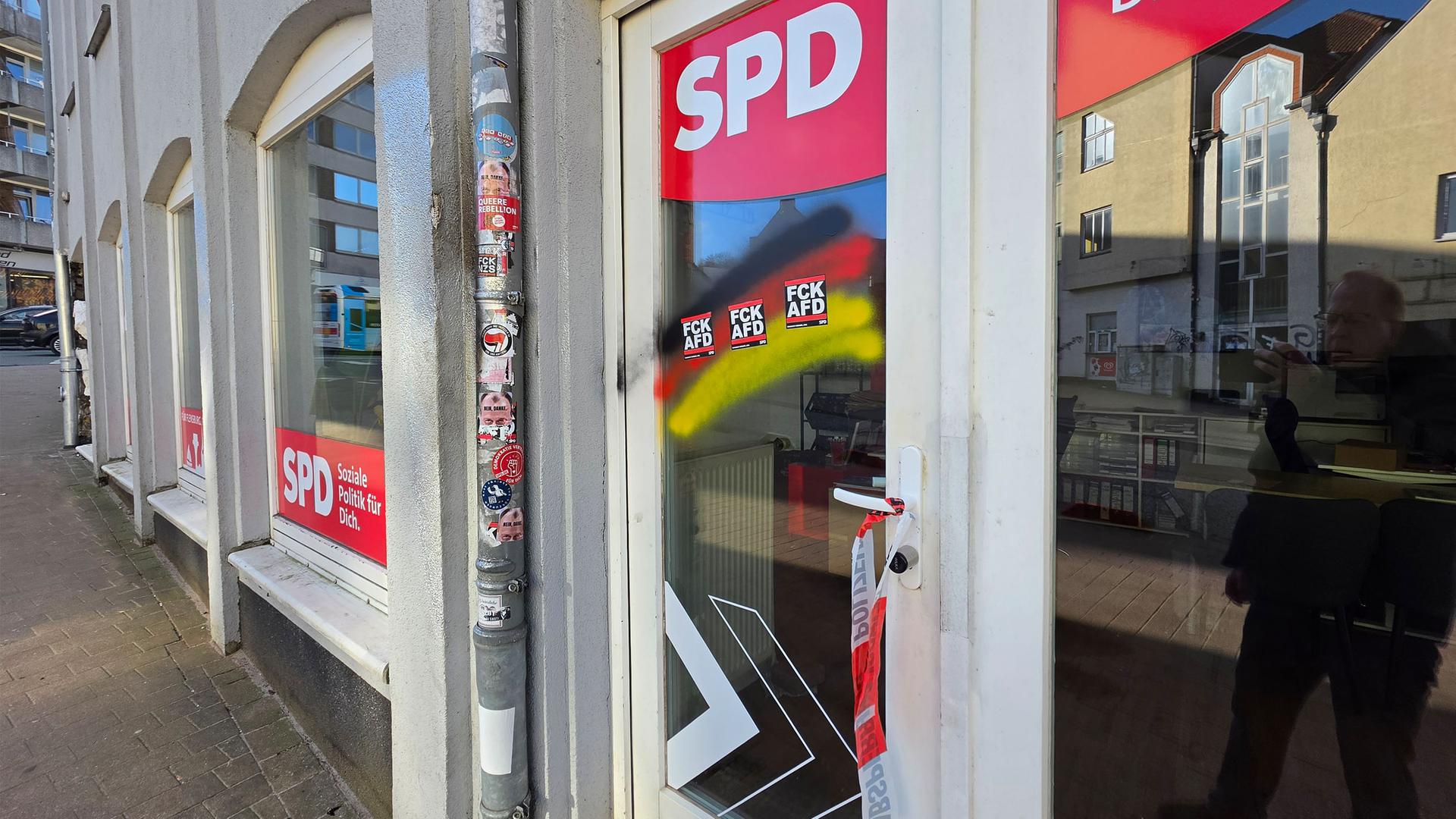 Angriffe auf Flensburger Parteibüros: Tatverdächtiger festgenommen