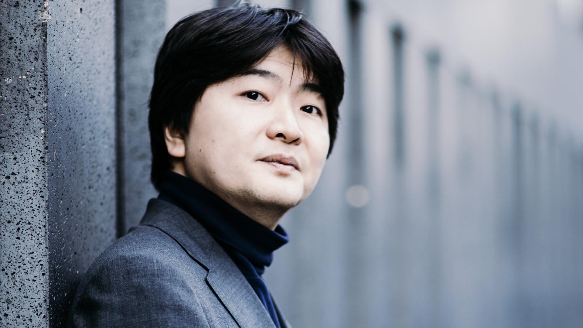 Der Dirigent Kazuki Yamada. | Sasha Gusov, Sasha Gusov