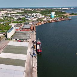 Luftaufnahme Rostocker Fischereihafen.