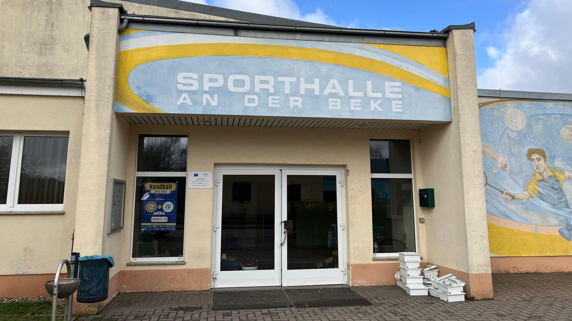 Die Schwaaner Sporthalle An der Beke | NDR