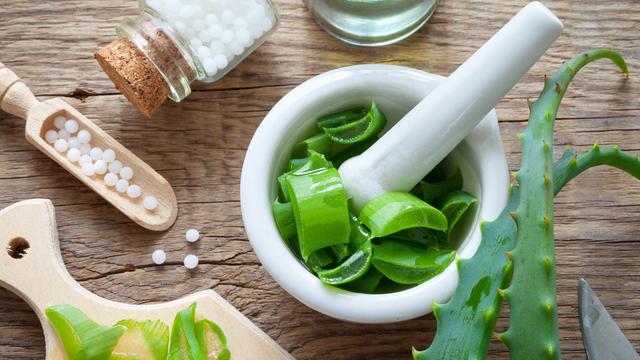 Natur-Docs: Natrliche Hilfe bei Morbus Bechterew und Morbus Crohn
