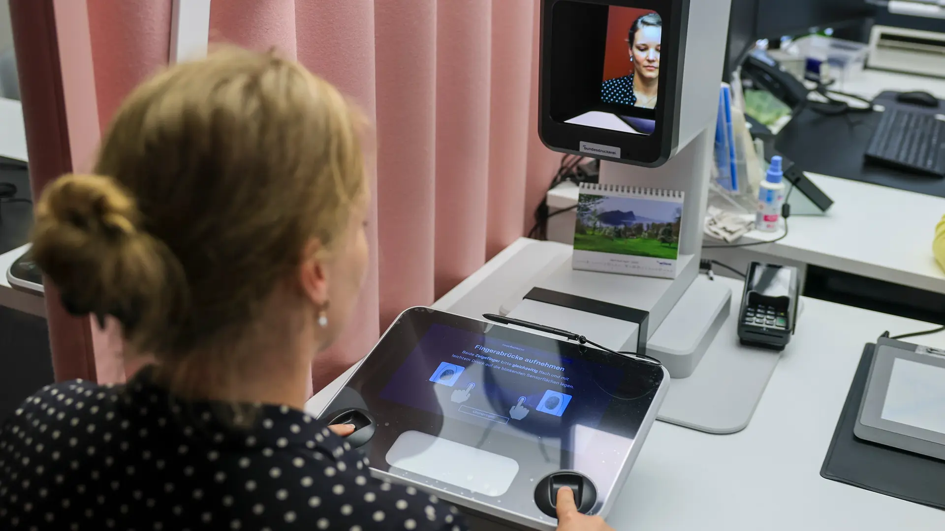 Digitale Passbilder ab August Pflicht - doch es gibt Probleme