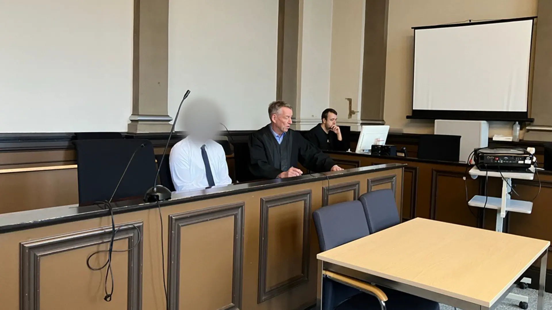 Mord mit 120 Messerstichen: Täter kommt bald frei