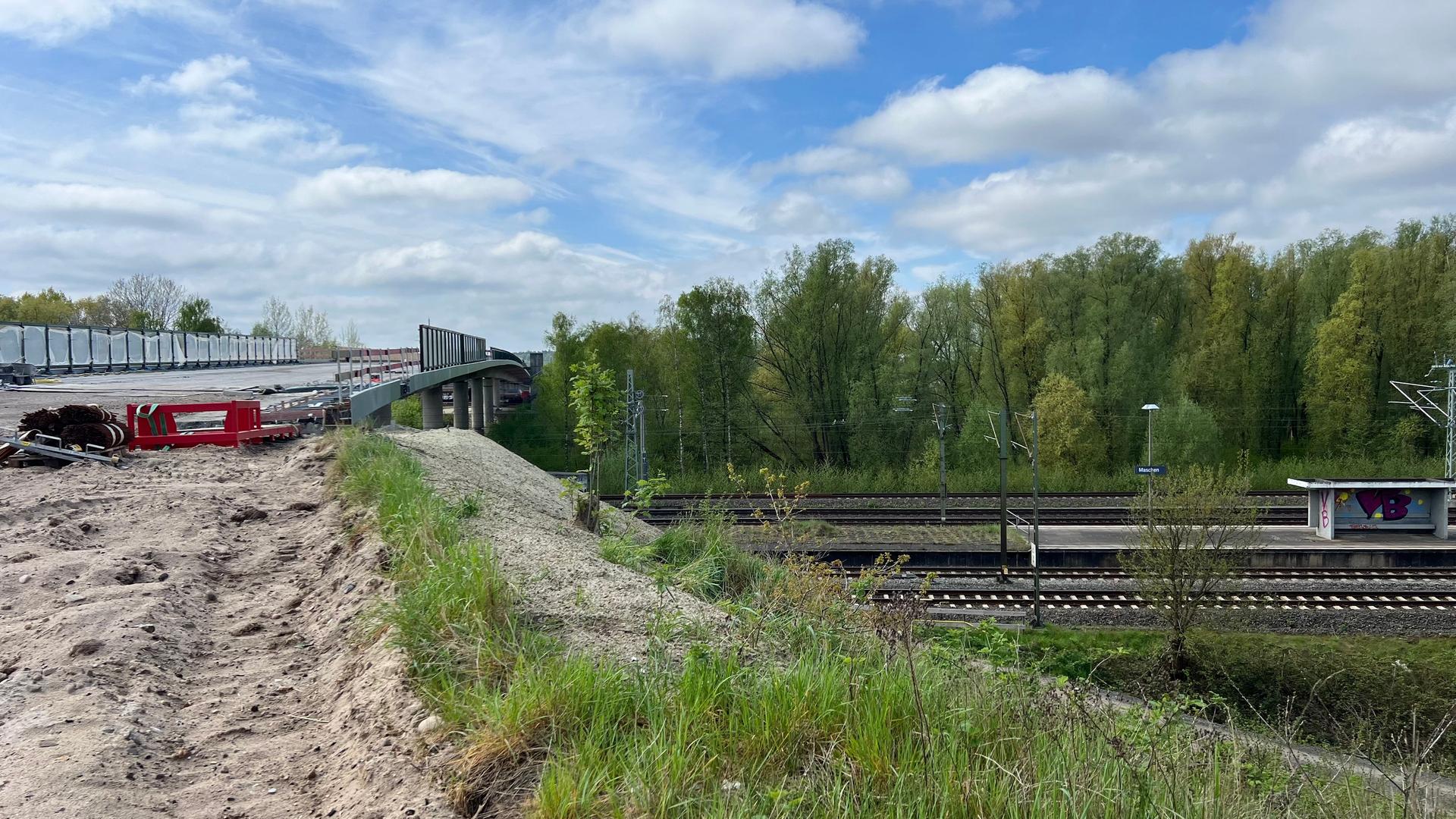 Sechs Monate Baustelle: Zwei Brücken auf A24 werden erneuert