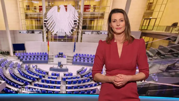 Anja Reschke moderiert Panorama.