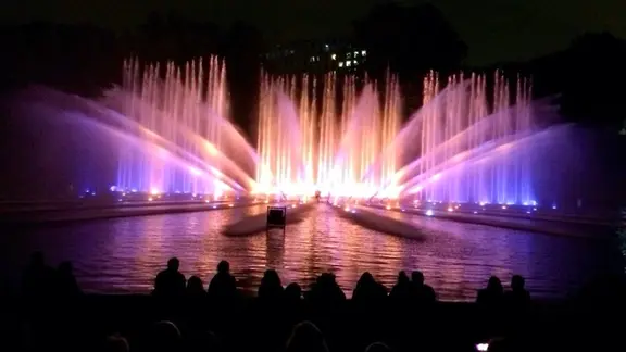Planten un Blomen: Wasserspiele, Konzerte und viel Grn | ndr.de