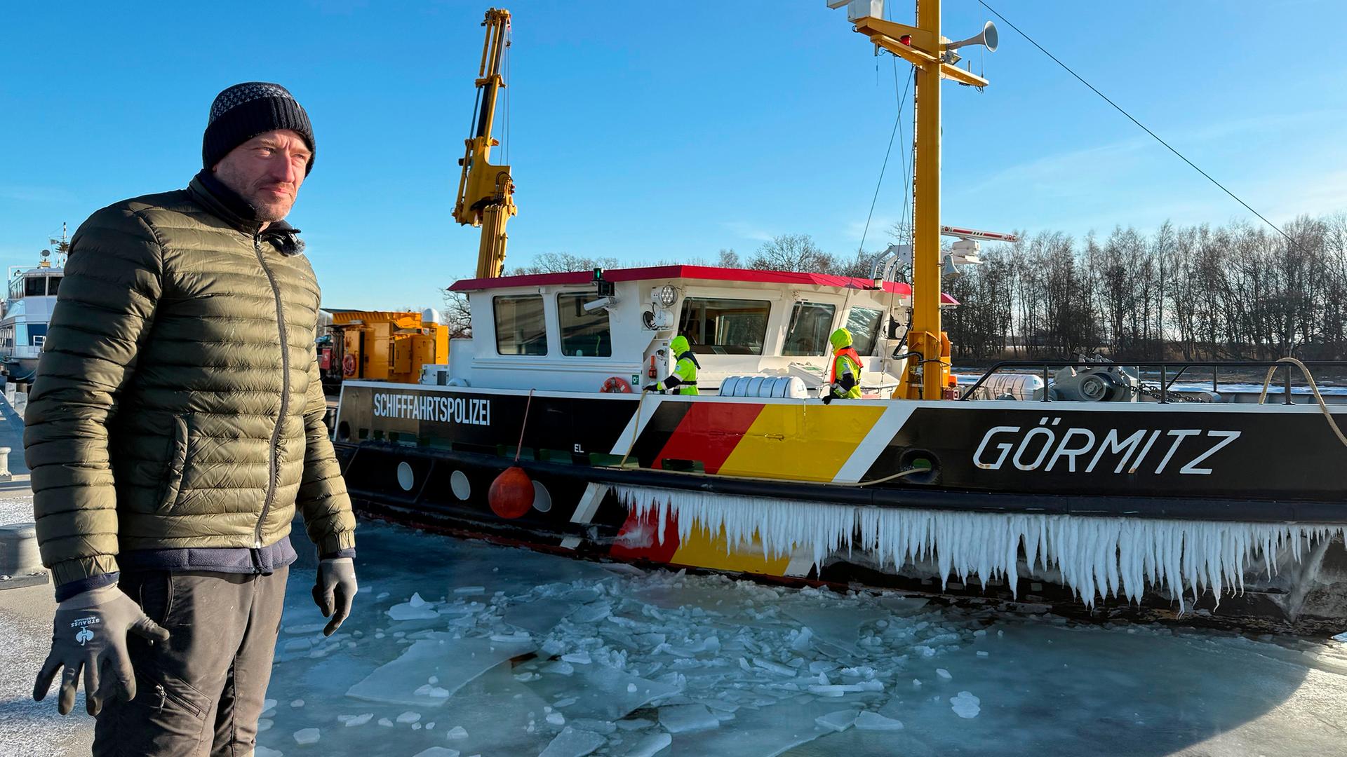 Eisbrecher im Dauereinsatz – Zitterpartie für Rügen und Hiddensee