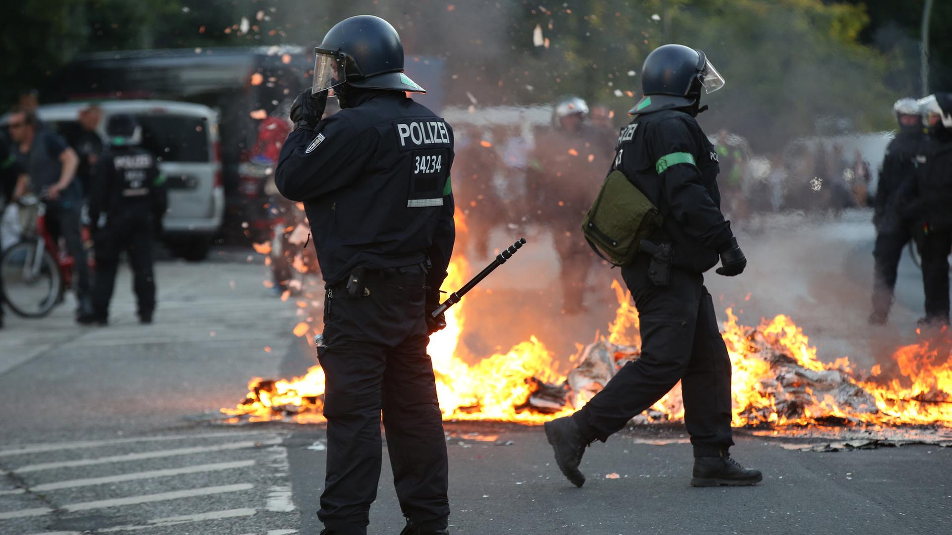 Brandanschläge nach G20: Strafe wird zur Bewährung ausgesetzt Brandanschläge nach G20: Strafe wird zur Bewährung ausgesetzt