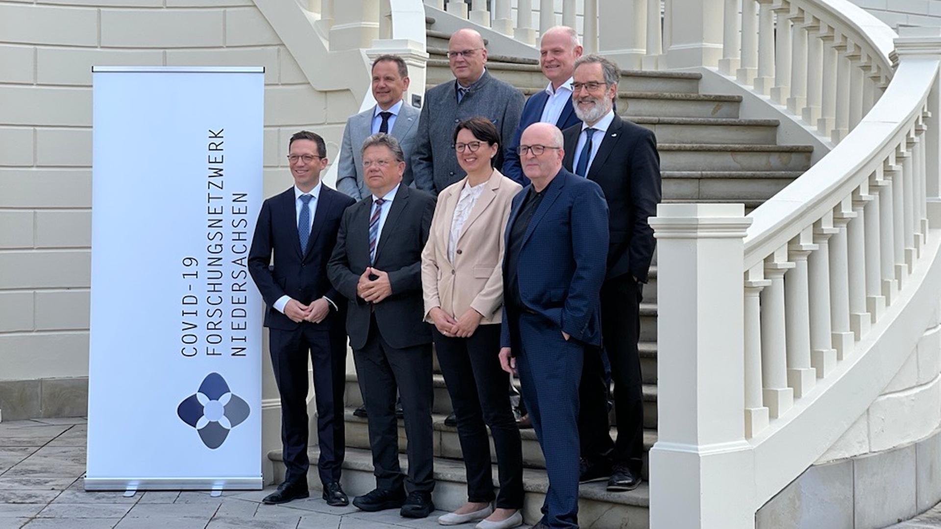 Politiker und Experten beim Abschlusssymposium des 