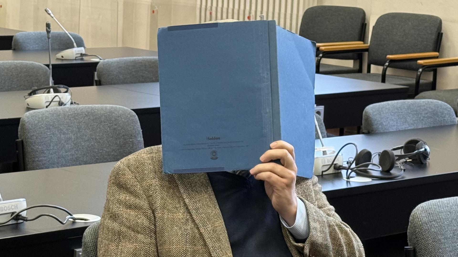 Prozess gegen Hamburger Pastor um Missbrauch eines Jugendlichen