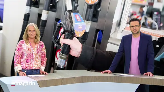 Harriet Heise und Christopher Scheffelmeier moderieren das Schleswig-Holstein Magazin.