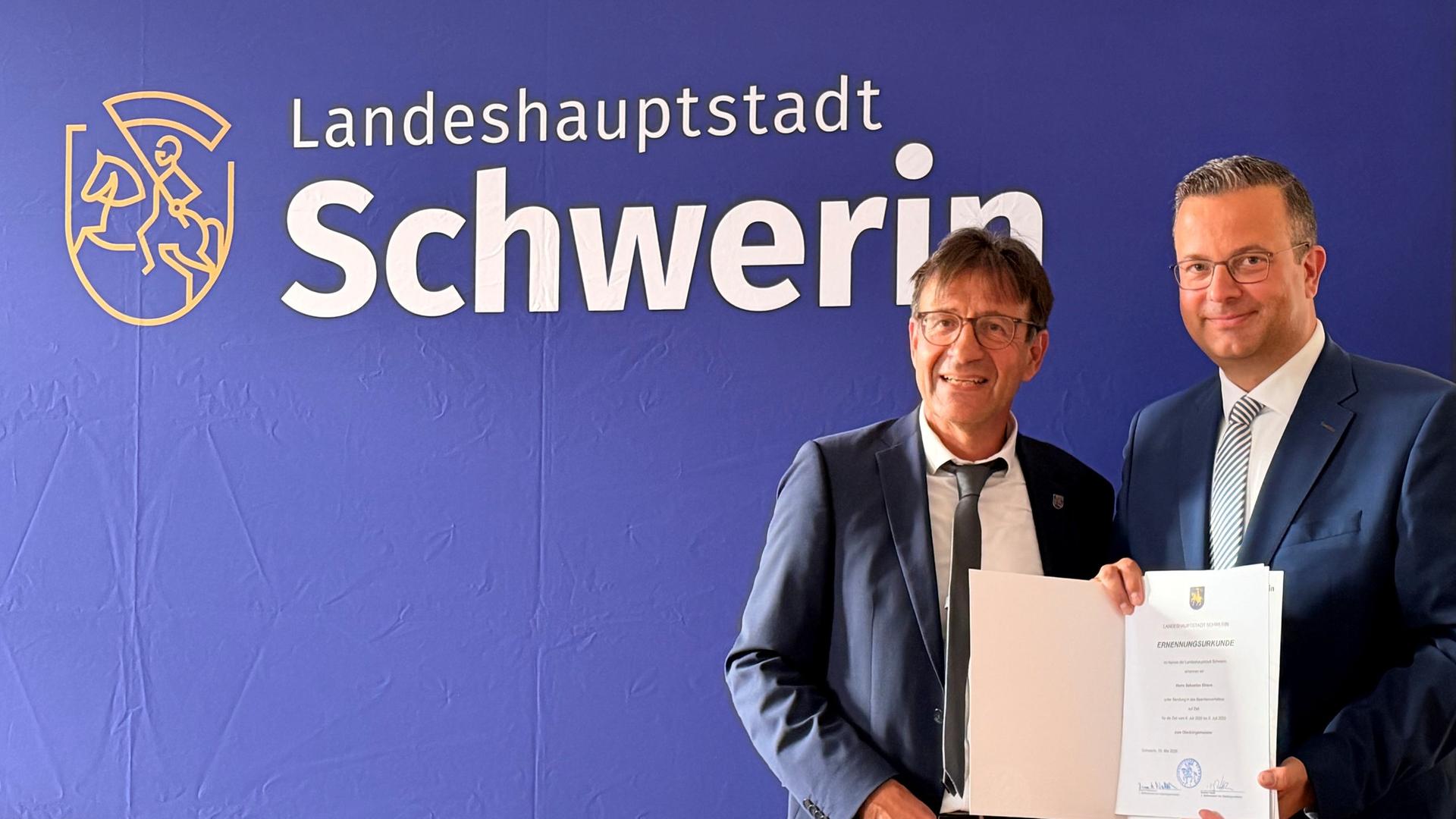 100 Tage Schweriner OB Ehlers: Bauen trotz leerer Kasse