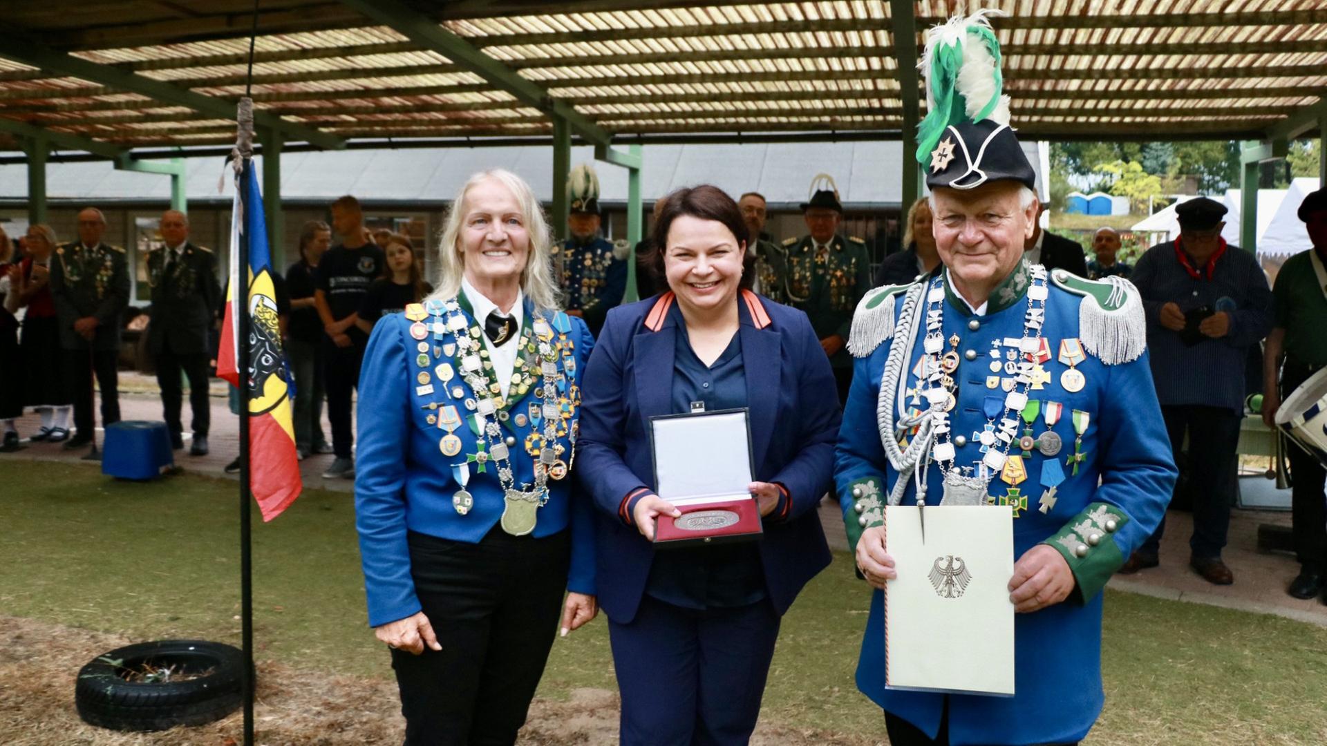 Brüeler Schützengilde: Sportplakette des Bundespräsidenten überreicht