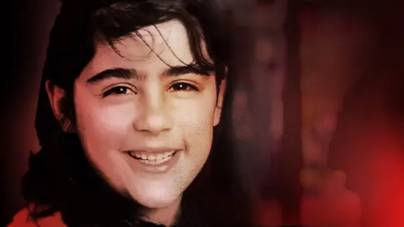 Foto einer lächelnden Hilal, dem vermissten zehnjährigen Mädchen.