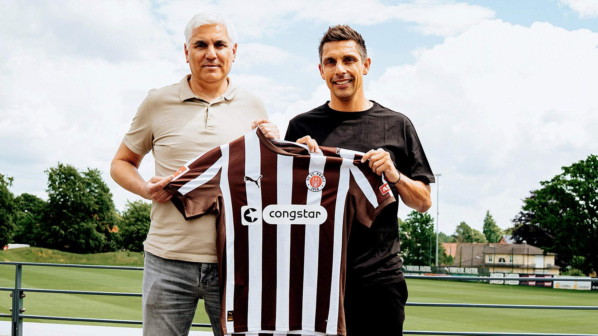 St. Paulis Sportchef Andreas Bornemann (l.) und Trainer Marcel Rapp | FC St. Pauli