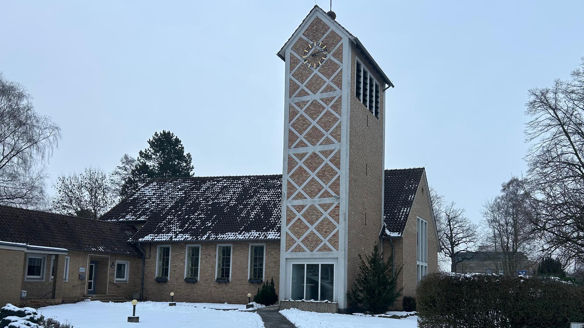 Die Herz-Jesu-Kirche in Wissingen im Landkreis Osnabrück wird im März abgerissen | Paul Hintzke / NDR