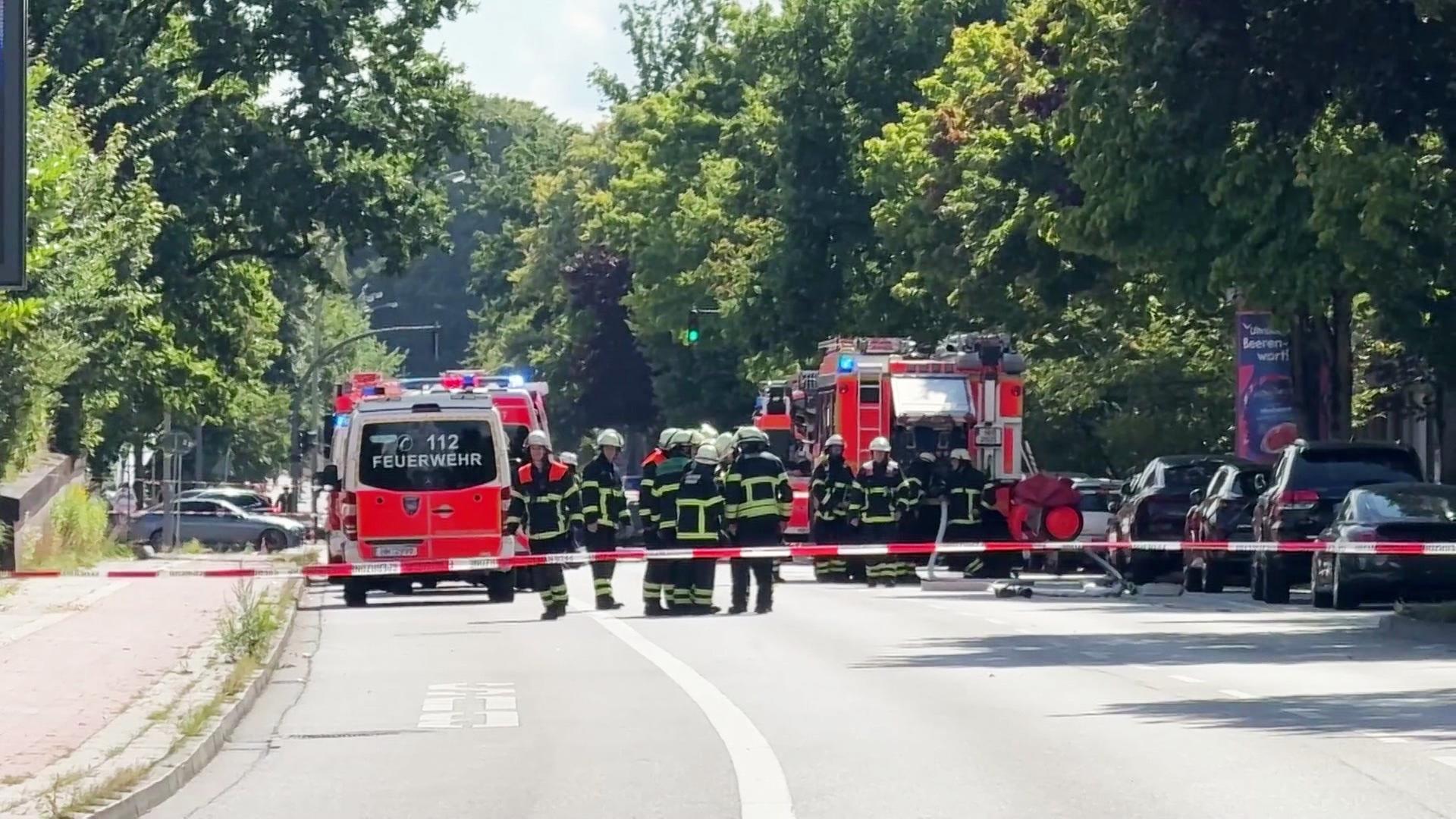 Gasleitung wird bei Bauarbeiten in Hamburg beschädigt