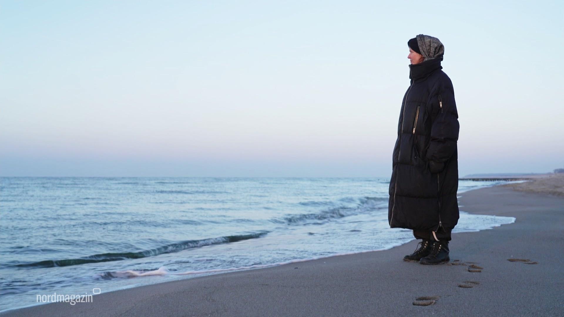 Flucht über die Ostsee: Ausstellung "Fluide Grenze" in Rostock