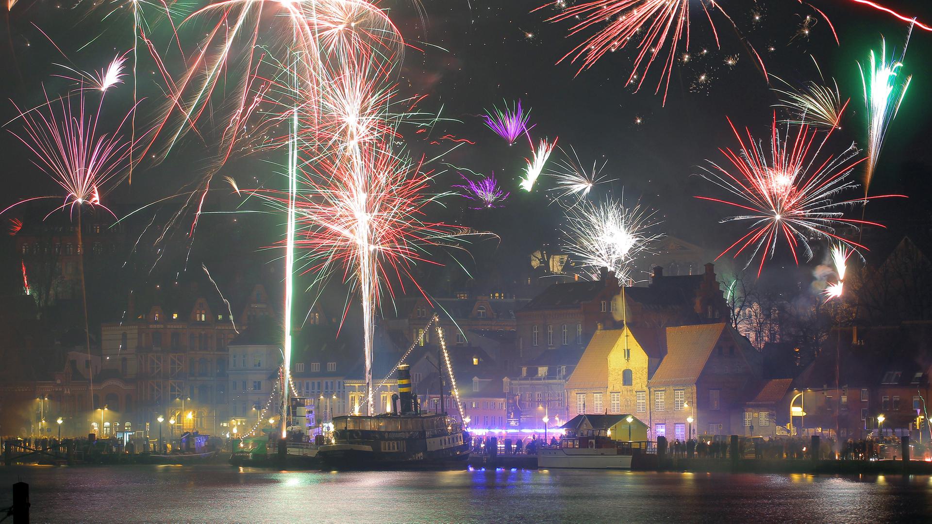 Silvester in Schleswig-Holstein: Party, Ruhe und Feuerwerk