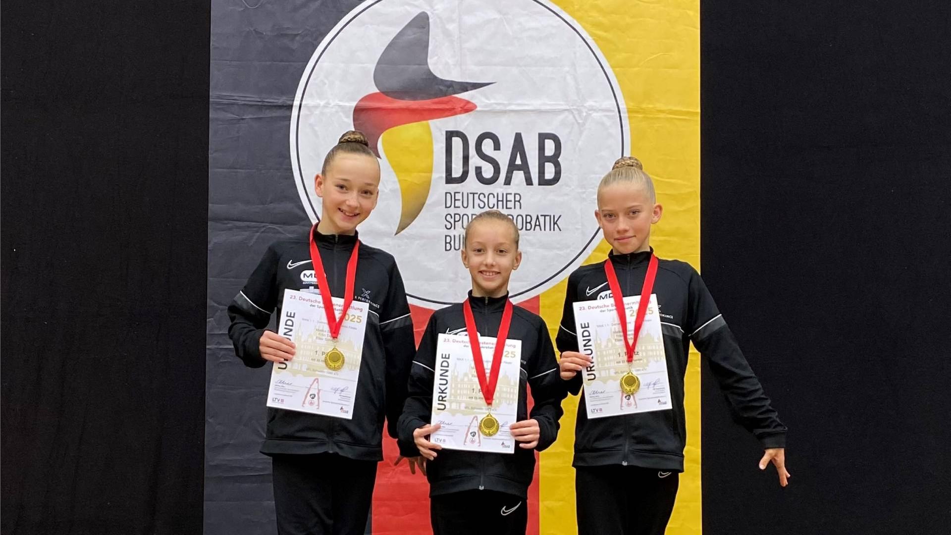 Sportaktrobatik: Gold für junge Sportlerinnen vom VfL Schwerin