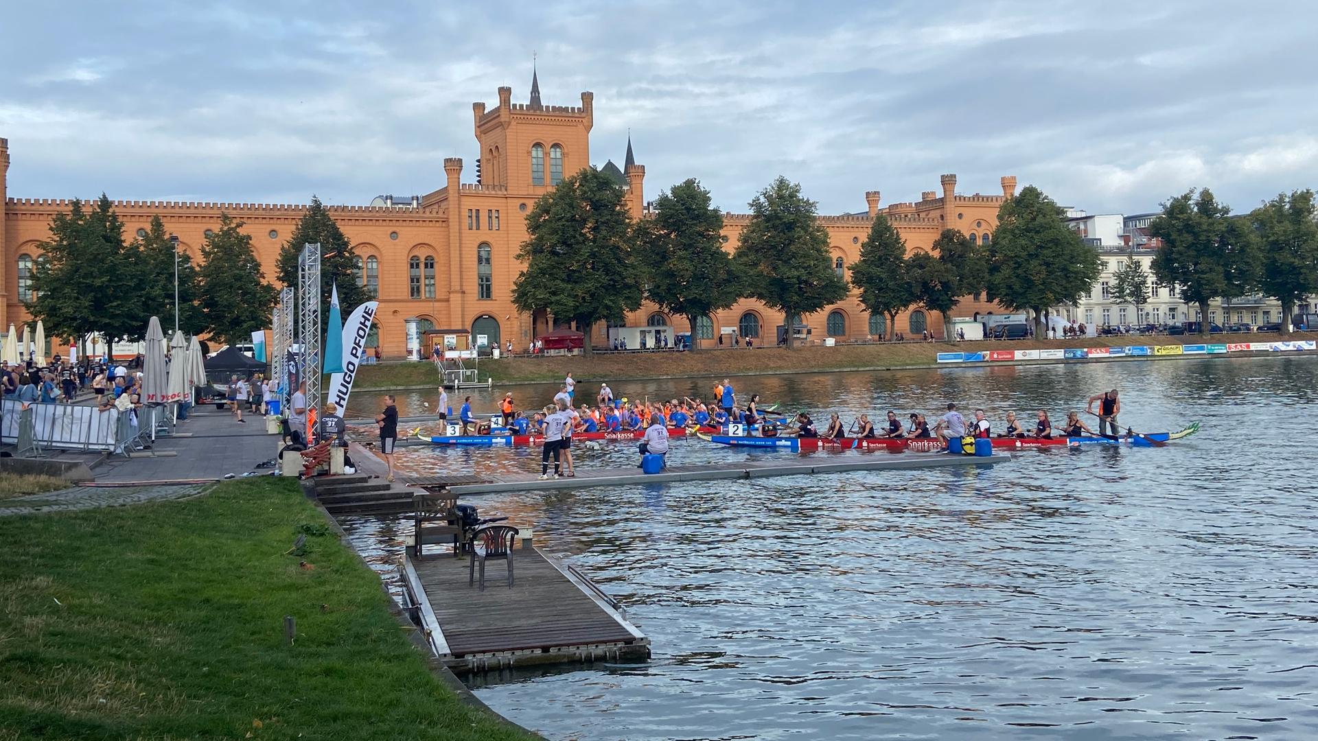 Schwerin: Straßensperrungen für Drachenbootfestival