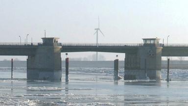 Die Eiderbrücke in Tönning.