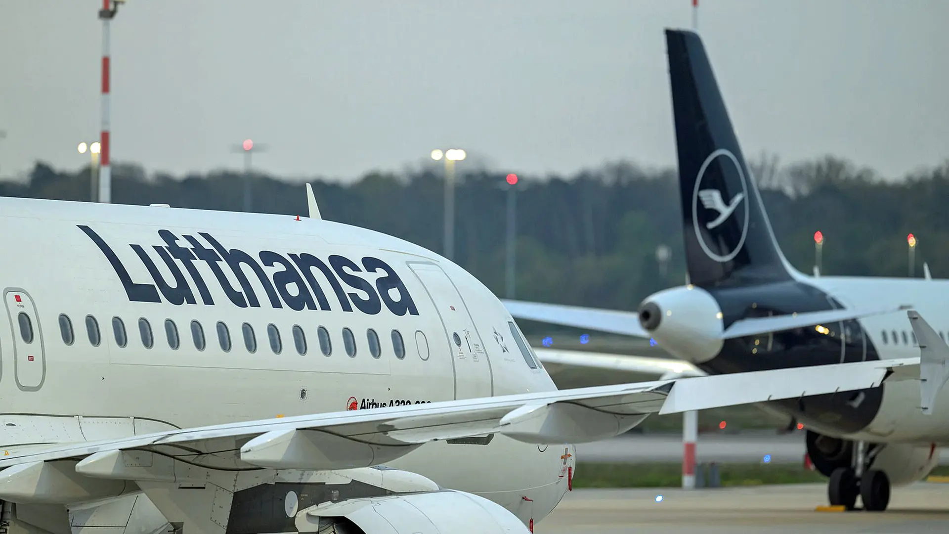 Viele Flugausfälle: Lufthansa-Piloten streiken auch morgen