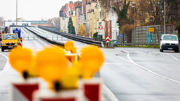 Ein Teil vom Südschnellweg (Bundesstraße 3) ist für Rodungsarbeiten für den Ausbau des Schnellwegs gesperrt.