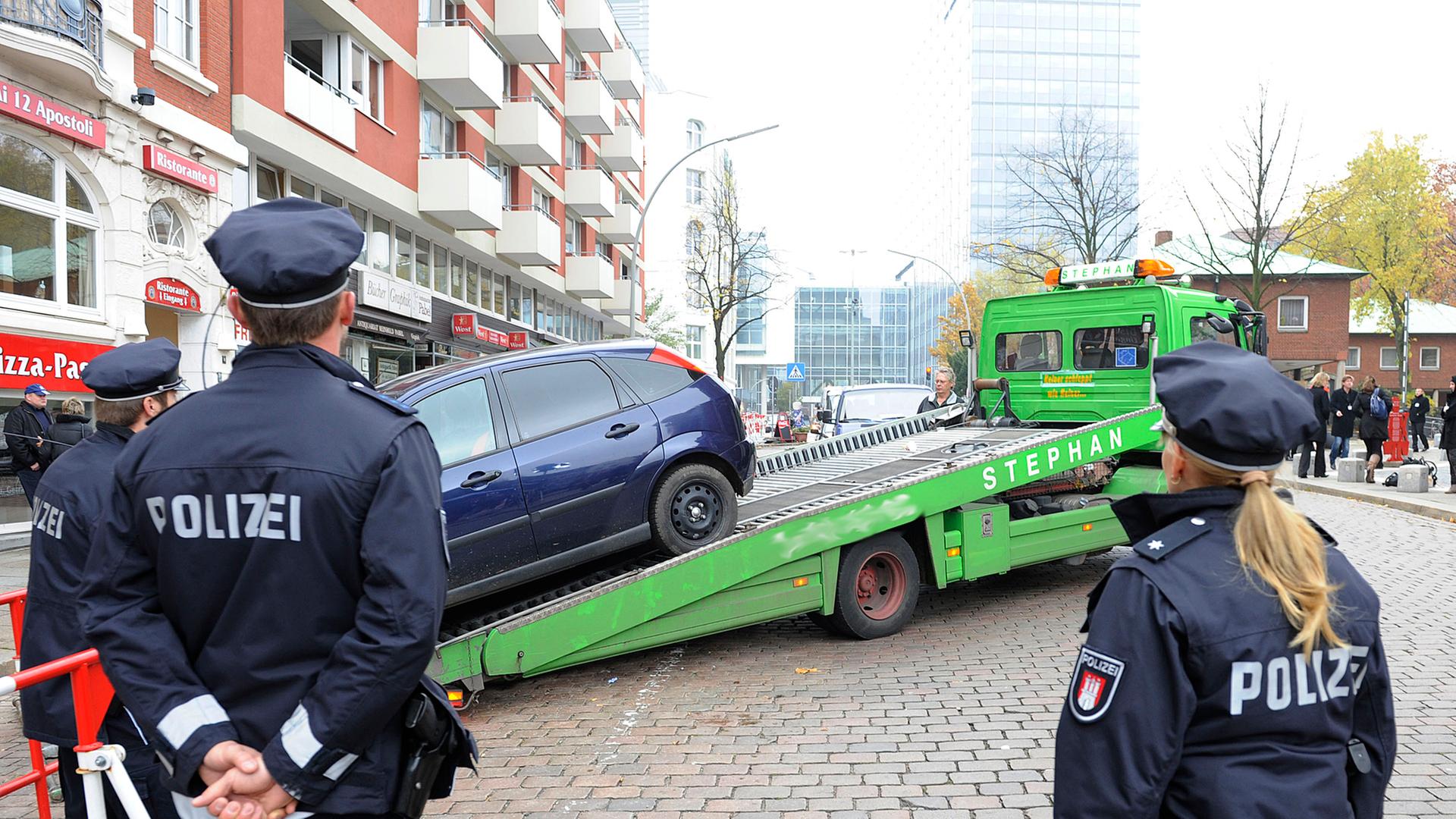 In Hamburg werden mehr Falschparker abgeschleppt