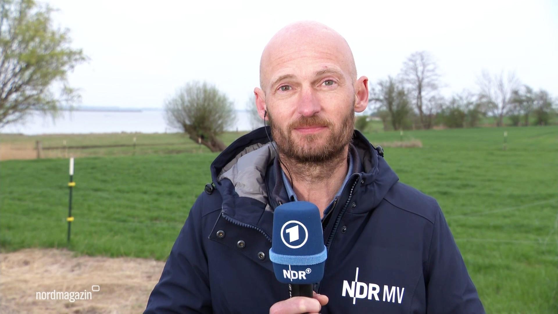 Reporter Mike-Oliver Woyth. | Screenshot