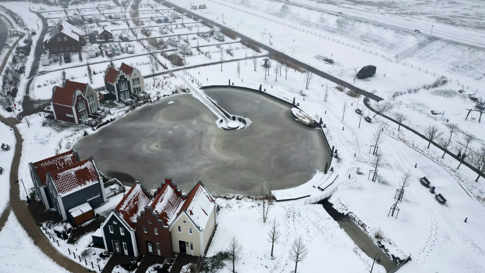 Wintersturm "Elli" - die besten Fotos aus dem Norden