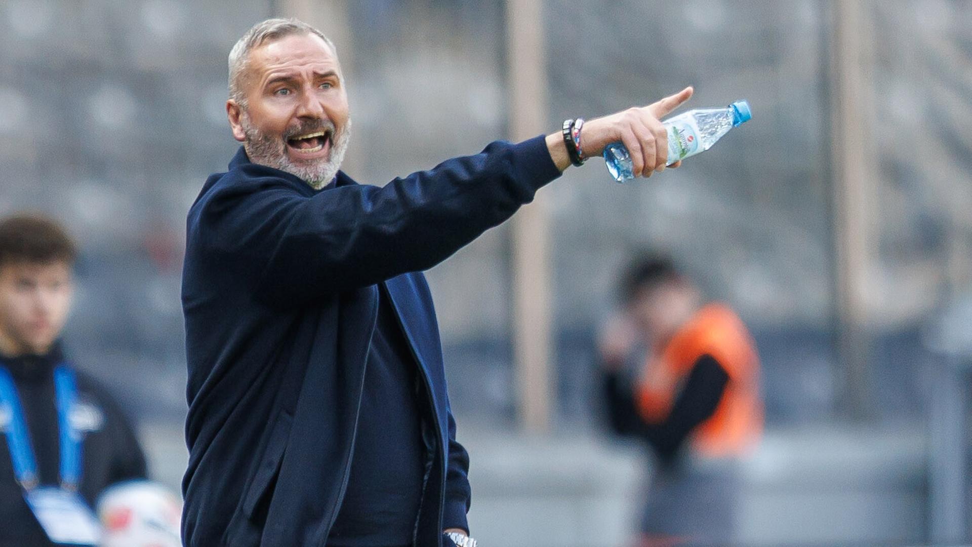 Nach Zweitliga-Klassenerhalt: Trainer Walter bleibt bei Holstein Kiel