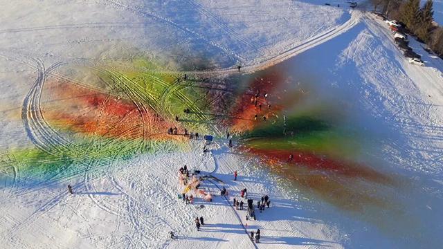 Kunst aus Schnee: Die Schweriner Knstlerin Stephanie Lning