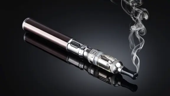 görke gefahr aus der vape 😤💨 In den letzten Monaten sind mehrere Kinder und Jugendliche nach dem  Konsum von sog. 