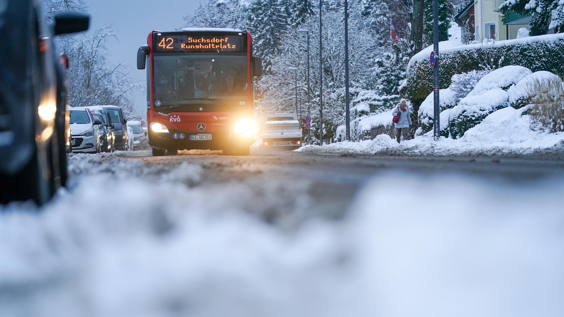 Noch mehr Schnee sorgt für Glätte und Einschränkungen bei der Bahn
