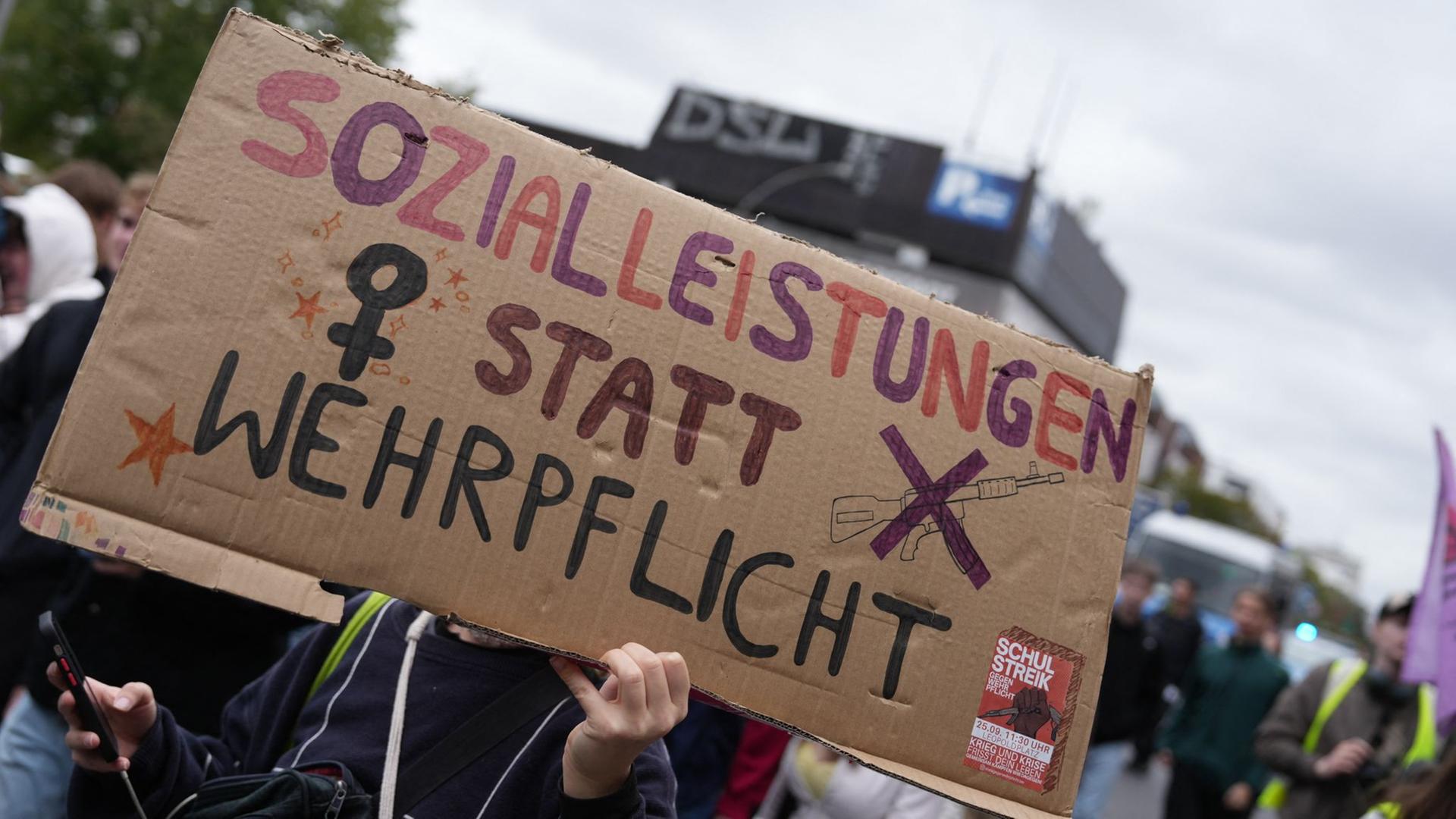 Gen-Z-Protest in Rostock: Junge Menschen fordern mehr Mitsprache